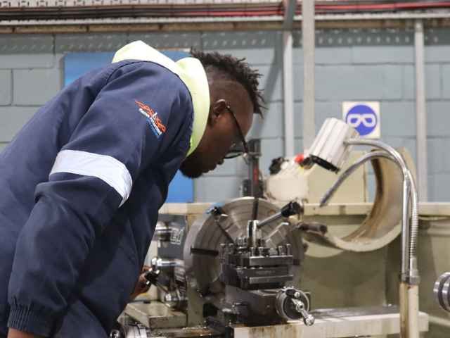 ekurhuleni east tvet college courses